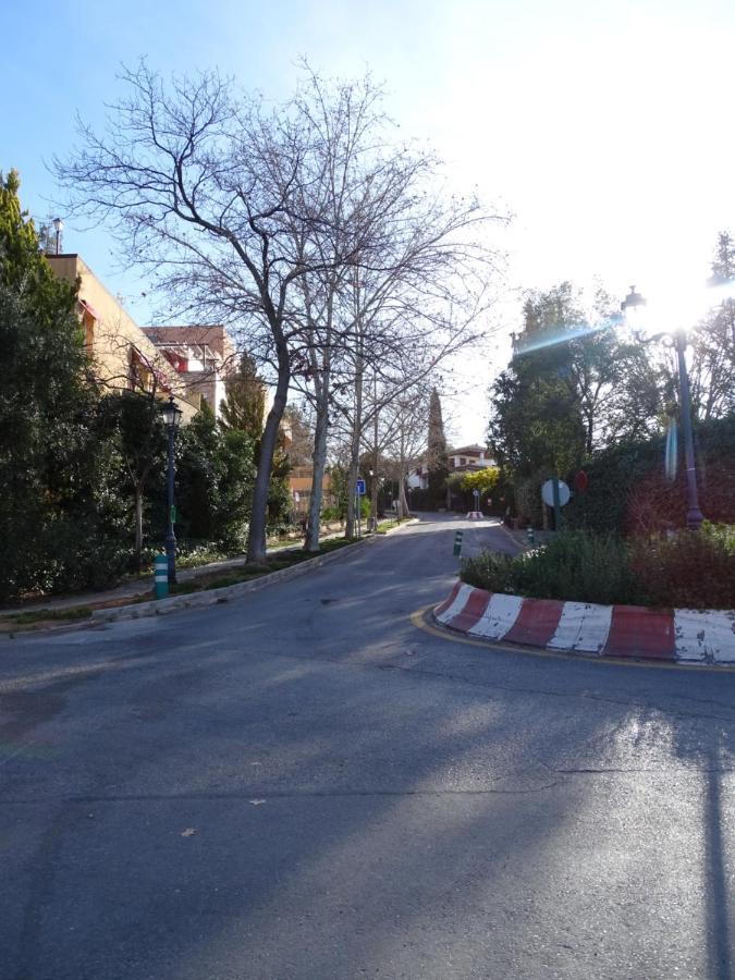 Apartamentos Serrallo, parking gratuito y piscina Granada Esterno foto