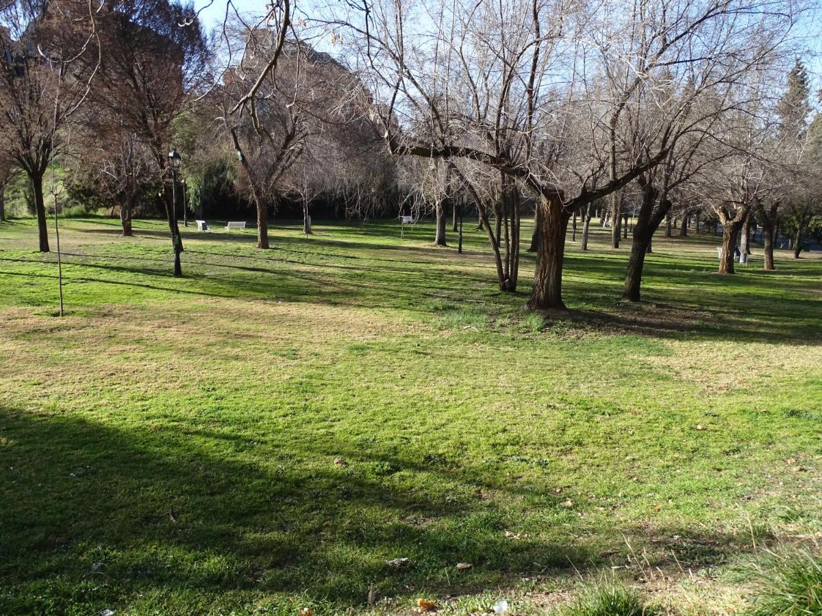 Apartamentos Serrallo, parking gratuito y piscina Granada Esterno foto