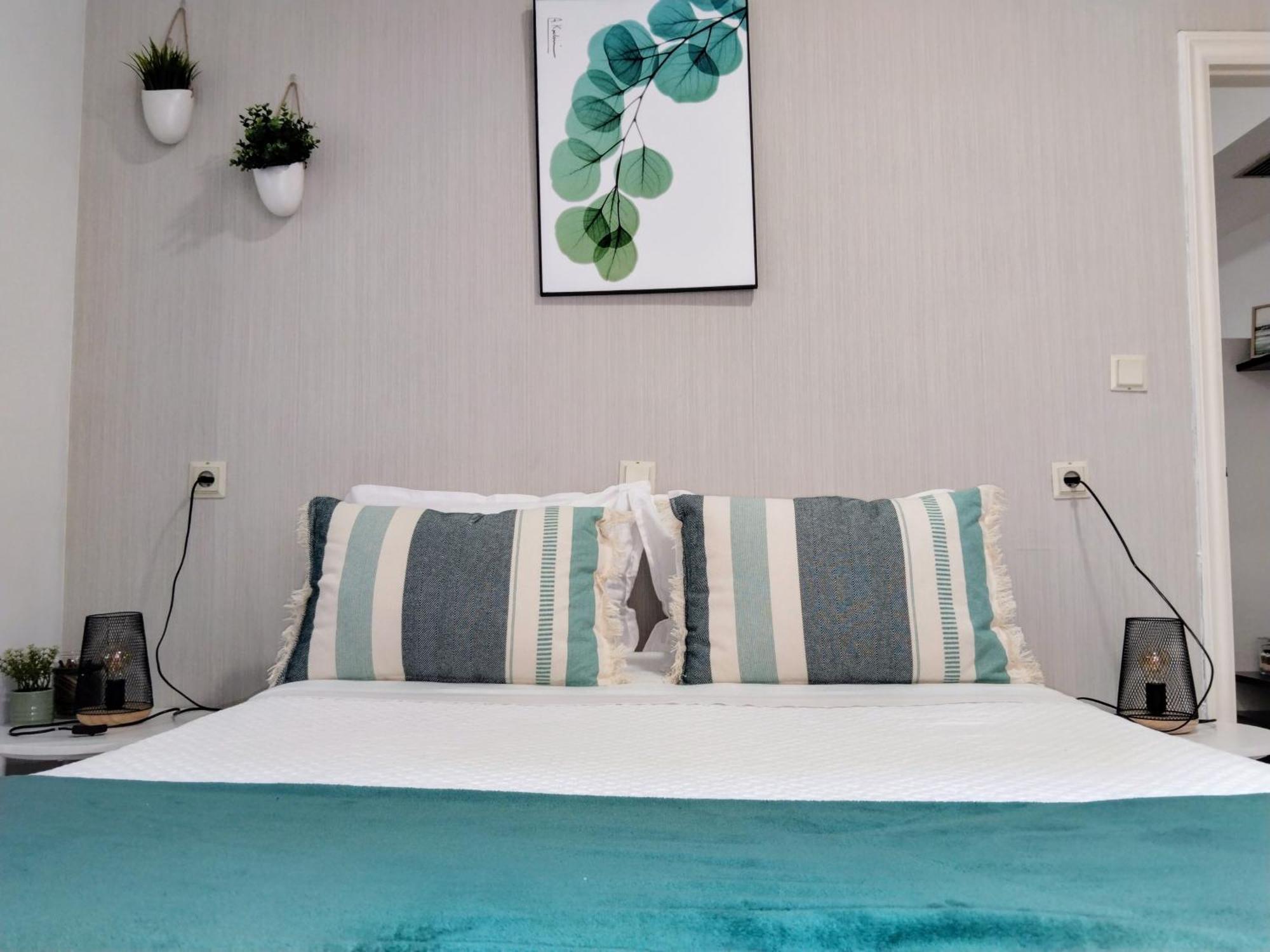 Apartamentos Serrallo, parking gratuito y piscina Granada Esterno foto