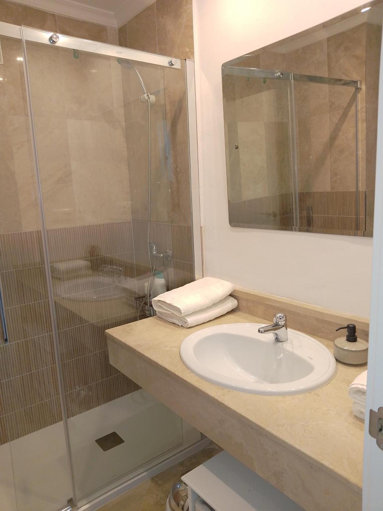 Apartamentos Serrallo, parking gratuito y piscina Granada Esterno foto
